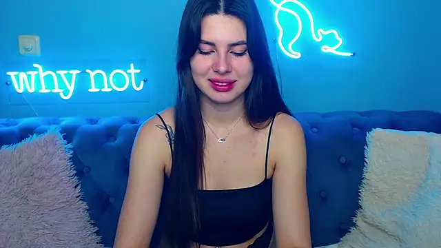 Snapshot of ViollinaLove chatting on 11.07.25 ViollinaLove online show from 11.07.25