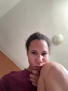 Snapshot of AaliyahHarris chatting on 05.09.26 AaliyahHarris online show from 05.09.26