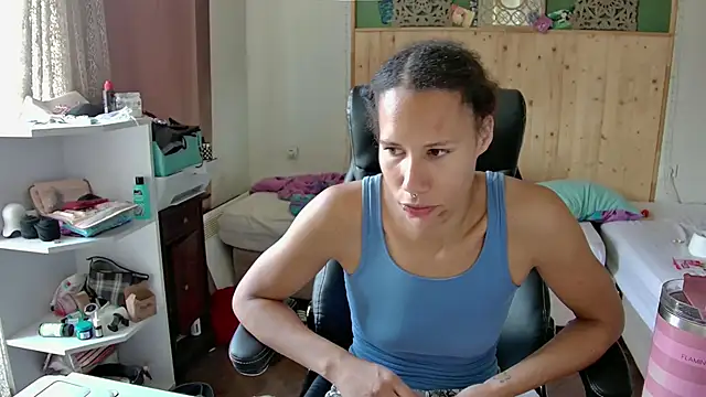 Snapshot of AaliyahHarris chatting on 06.17.26 AaliyahHarris online show from 06.17.26