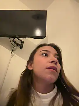 Hall 16 online show from 01.15.25