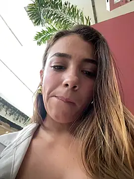 Hall 16 online show from 02.26.25