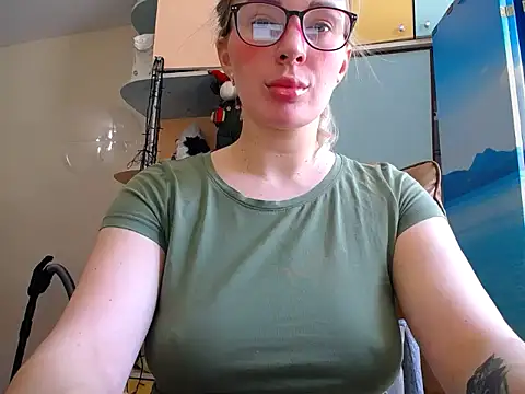 Snapshot of miaa_sunn chatting on 02.01.26 miaa sunn online show from 02.01.26