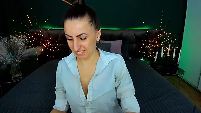 Rebecca Diamond online show from 02.26.26