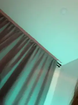 Snapshot of curchez_ chatting on 01.23.25 curchez online show from 01.23.25