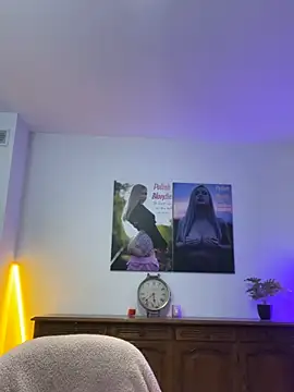 Snapshot of Cute-Alice chatting on 02.05.25 Cute-Alice online show from 02.05.25