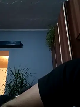 Snapshot of Rolandxxxr chatting on 01.05.25 Rolandxxxr online show from 01.05.25