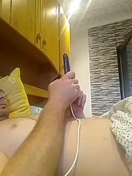 Snapshot of Rolandxxxr chatting on 11.03.25 Rolandxxxr online show from 11.03.25