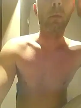 Snapshot of Rolandxxxr chatting on 02.23.26 Rolandxxxr online show from 02.23.26