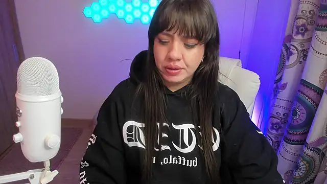 Snapshot of sophia_grants chatting on 10.15.25 sophia grants online show from 10.15.25