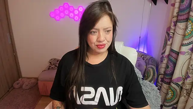 Snapshot of sophia_grants chatting on 12.21.25 sophia grants online show from 12.21.25