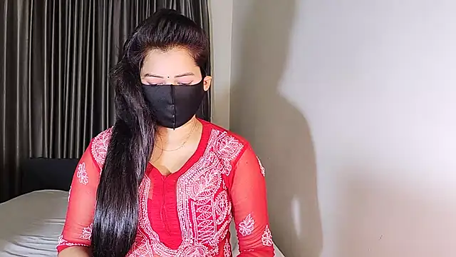 Snapshot of YourLovelyQueen chatting on 03.20.25 YourLovelyQueen online show from 03.20.25