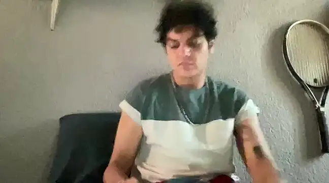 Snapshot of GruesoMexico chatting on 12.26.24 GruesoMexico online show from 12.26.24