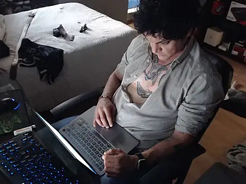 Snapshot of GruesoMexico chatting on 03.31.26 GruesoMexico online show from 03.31.26