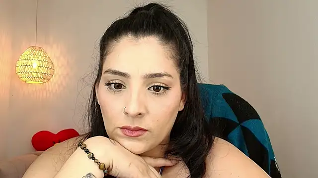 YummyAnna  online show from 11.14.25