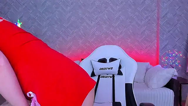 EvaBarsa  online show from 12.15.24