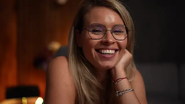 BrandyWhite online show from 01.25.25