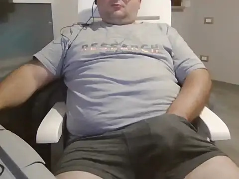 iron boy80 online show from 10.20.25