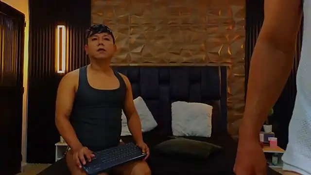 FelipeAndMarcello3 online show from 02.18.25