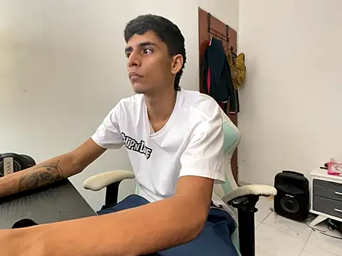 Max TheHorseDick online show from 12.02.24