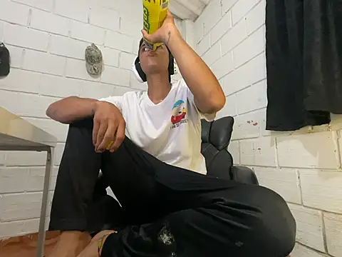 Max TheHorseDick online show from 06.19.26