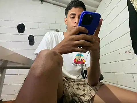 Snapshot of Max_TheHorseDick chatting on 07.16.26 Max TheHorseDick online show from 07.16.26