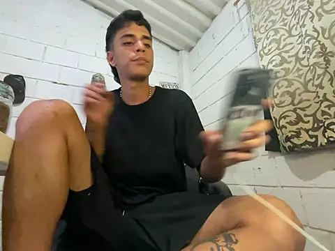 Snapshot of Max_TheHorseDick chatting on 07.25.26 Max TheHorseDick online show from 07.25.26