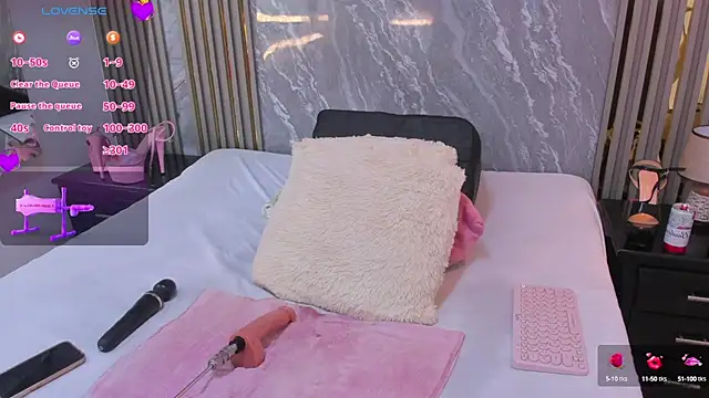 Nyakimgold online show from 03.15.25