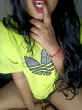 Snapshot of Sweet-Berry chatting on 12.26.24 Sweet-Berry online show from 12.26.24