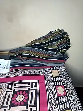 Snapshot of Sweet-Berry chatting on 01.20.25 Sweet-Berry online show from 01.20.25