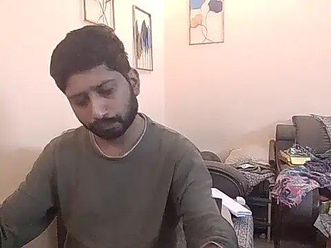 Snapshot of redvelvet_4 chatting on 10.30.25 redvelvet 4 online show from 10.30.25