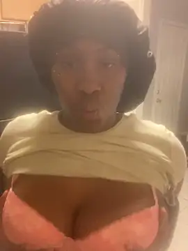 Snapshot of Foreignthababyy chatting on 01.06.26 Foreignthababyy online show from 01.06.26