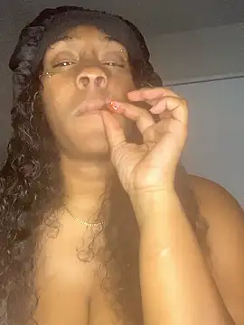 Snapshot of Foreignthababyy chatting on 02.10.26 Foreignthababyy online show from 02.10.26