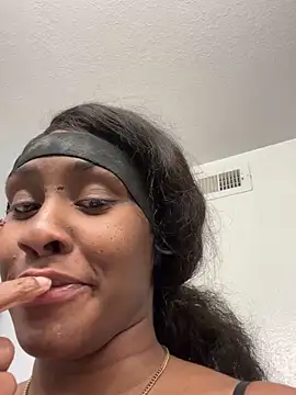 Snapshot of Foreignthababyy chatting on 03.26.26 Foreignthababyy online show from 03.26.26