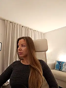 Snapshot of novaforyou1 chatting on 12.03.25 novaforyou1 online show from 12.03.25