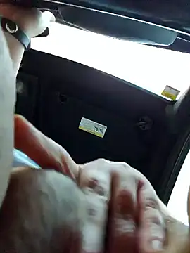 Snapshot of softntight chatting on 03.13.25 softntight online show from 03.13.25