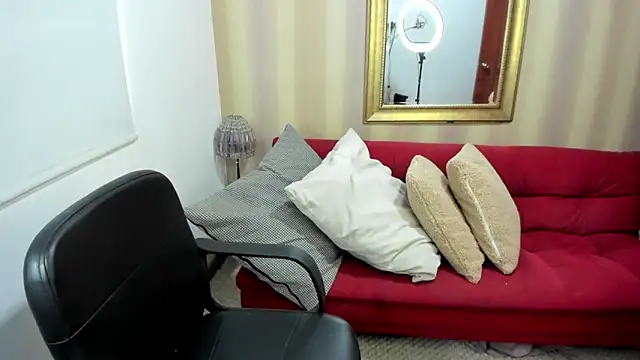 NicolettColin online show from 11.23.25