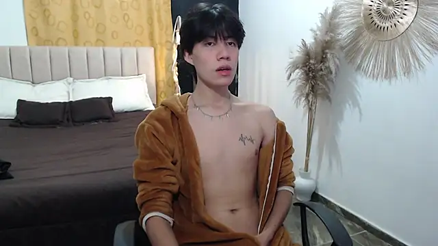 Elio-cam online show from 11.13.25