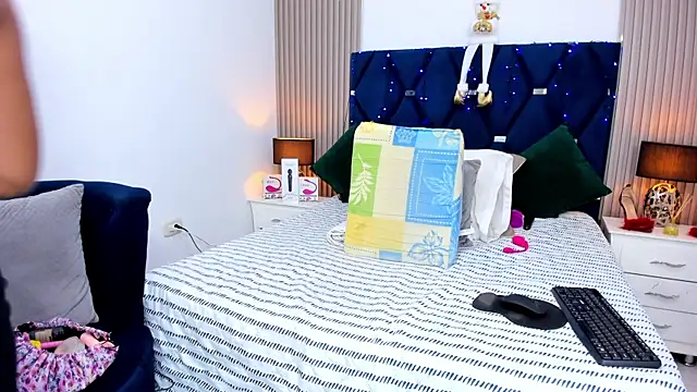 Snapshot of gabytyara2 chatting on 12.03.25 gabytyara2 online show from 12.03.25