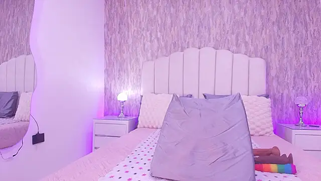 raven lilith  online show from 02.19.26