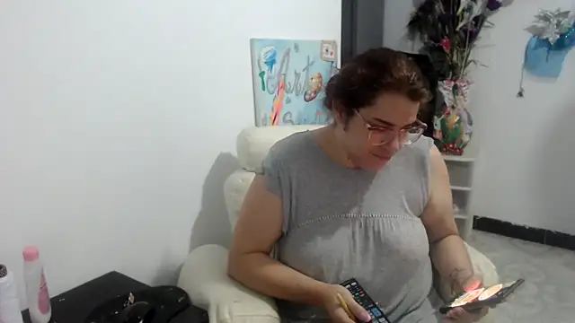 karlythothxh online show from 11.19.25