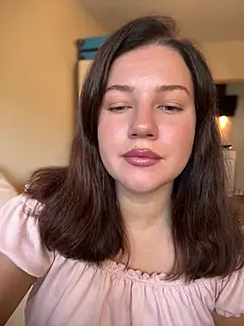 Snapshot of likaxxx chatting on 10.06.25 likaxxx online show from 10.06.25