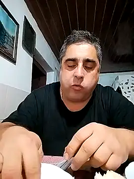 ADRIAN ADI40 online show from 01.05.25