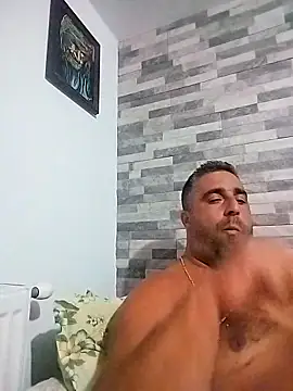 ADRIAN ADI40 online show from 09.26.25