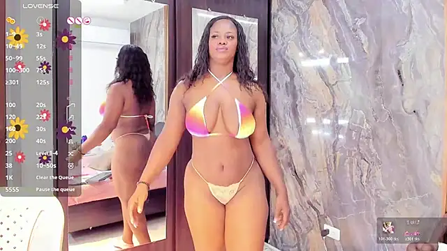 LauraSaenz01 online show from 07.28.26