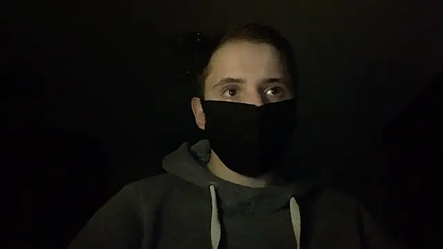 Snapshot of sweaticeboy chatting on 10.21.25 sweaticeboy online show from 10.21.25