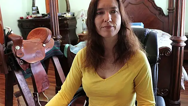 Snapshot of thornburyrose chatting on 03.20.25 thornburyrose online show from 03.20.25