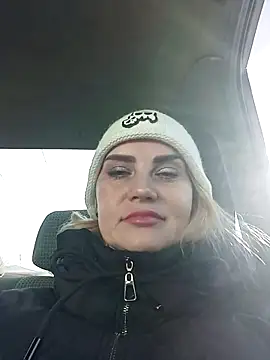 JennyOMay online show from 03.14.25