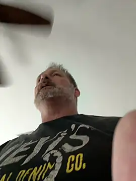 Snapshot of Bronco9602 chatting on 10.18.25 Bronco9602 online show from 10.18.25