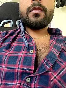 Snapshot of SHENOY3 chatting on 01.14.26 SHENOY3 online show from 01.14.26