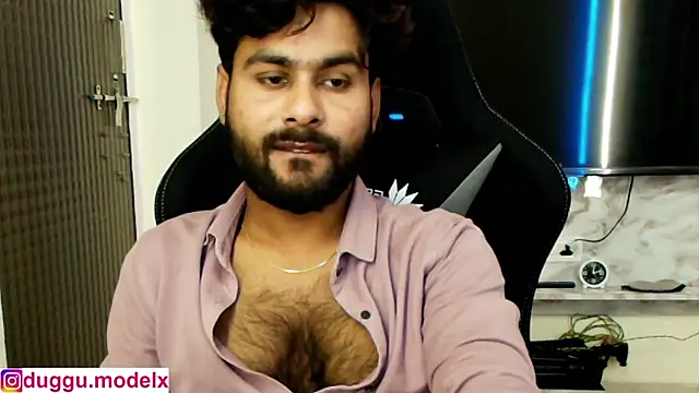 Snapshot of SHENOY3 chatting on 02.01.26 SHENOY3 online show from 02.01.26